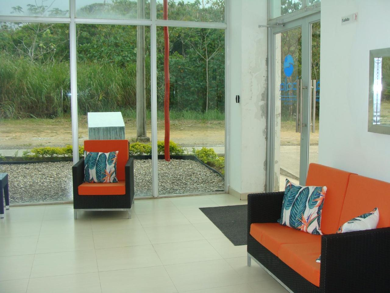 Apartamento En Balabeach Maria Chiquita In Front Of The Beach 2Hab Colon Buitenkant foto