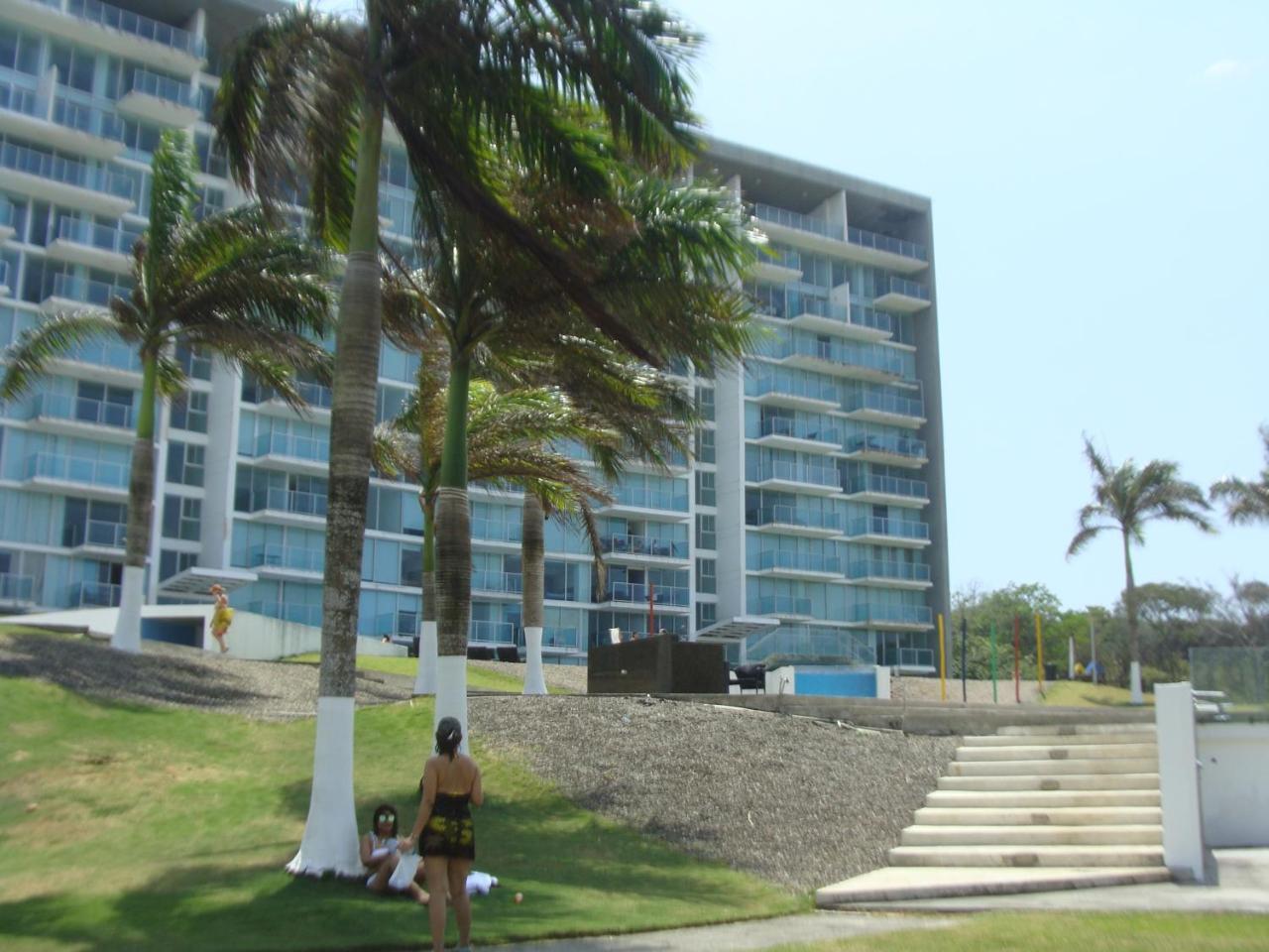 Apartamento En Balabeach Maria Chiquita In Front Of The Beach 2Hab Colon Buitenkant foto